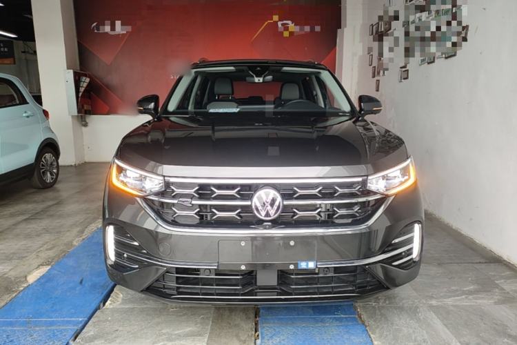 Used Volkswagen Tayron 2023 Revised Version 380TSI All-Wheel Drive R-Line High-Energy Edition Front
