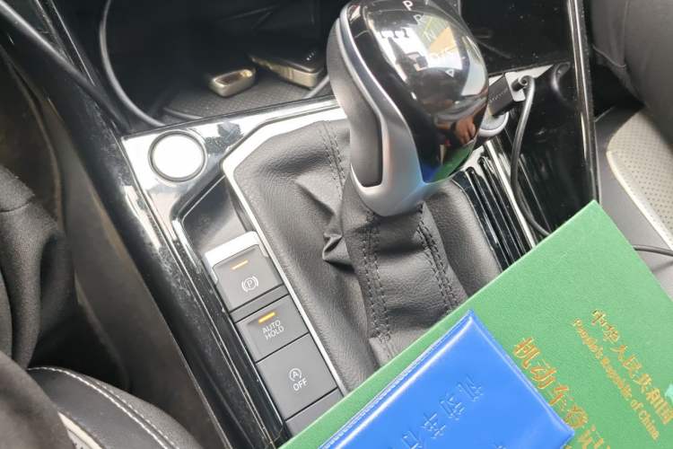 Used Volkswagen Tayron 2023 380TSI Four-Wheel Drive R-Line Pro Smart Edition Gear Lever