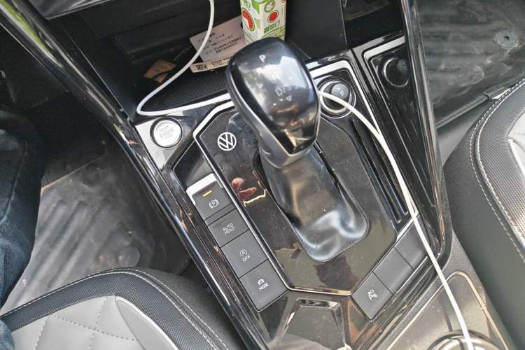 Used Volkswagen Tayron 2023 330TSI Two-Wheel-Drive R-Line High-Energy Version Gear Lever