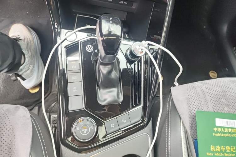Used Volkswagen Tayron 2023 Revised Version 380TSI All-Wheel Drive R-Line Pro Smart Edition Gear Lever