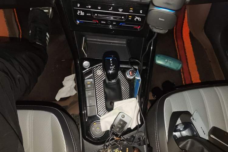 Used Volkswagen Tayron 2023 380TSI Four-Wheel Drive R-Line Pro Smart Edition Gear Lever