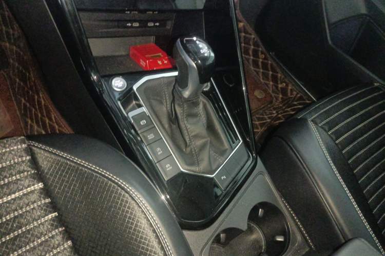 Used Volkswagen Tayron 2023 280TSI Two-Wheel-Drive Luxury Plus Advanced Version Gear Lever