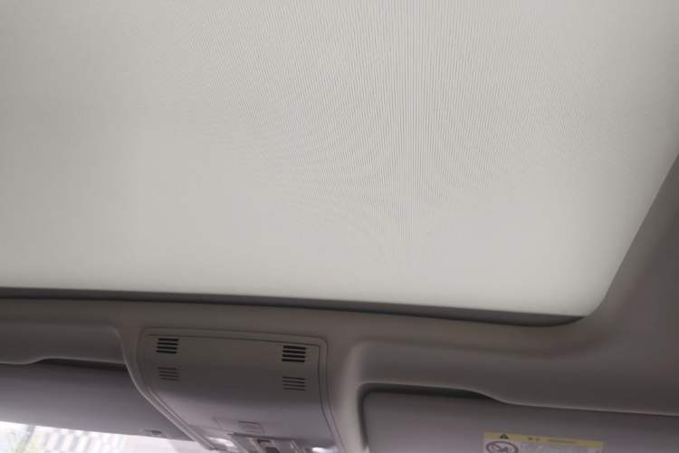 Used Volkswagen Tayron 2023 330TSI Two-Wheel-Drive R-Line High-Energy Version Headliner