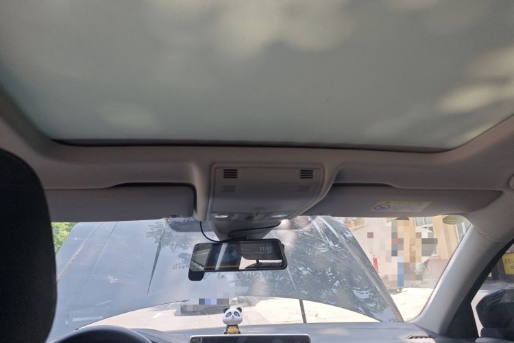 Used Volkswagen Tayron 2023 330TSI Two-Wheel-Drive Luxury Plus Advanced Version Headliner