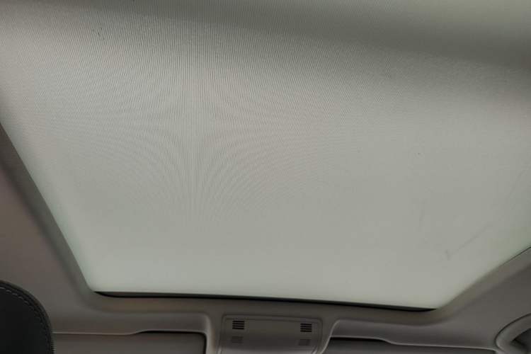 Used Volkswagen Tayron 2023 330TSI Two-Wheel-Drive R-Line High-Energy Version Headliner