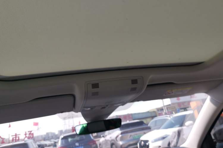 Used Volkswagen Tayron 2023 300TSI Two-Wheel-Drive Luxury Plus Advanced Edition Headliner