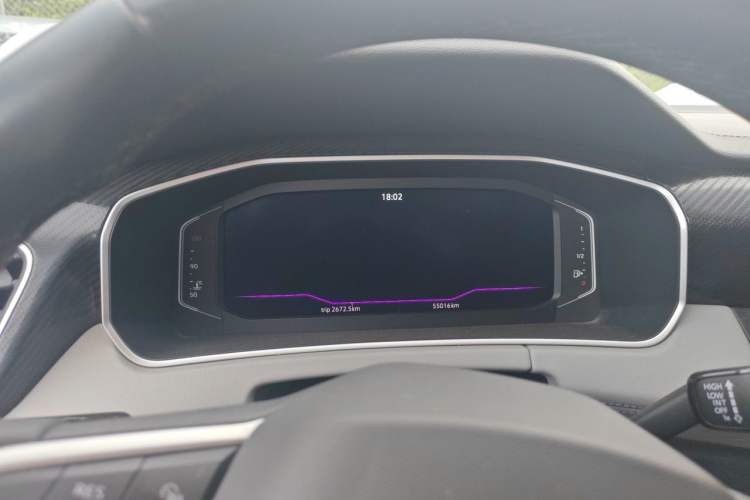Used Volkswagen Tayron 2023 330TSI Two-Wheel-Drive Luxury Plus Advanced Version Instrument Cluster