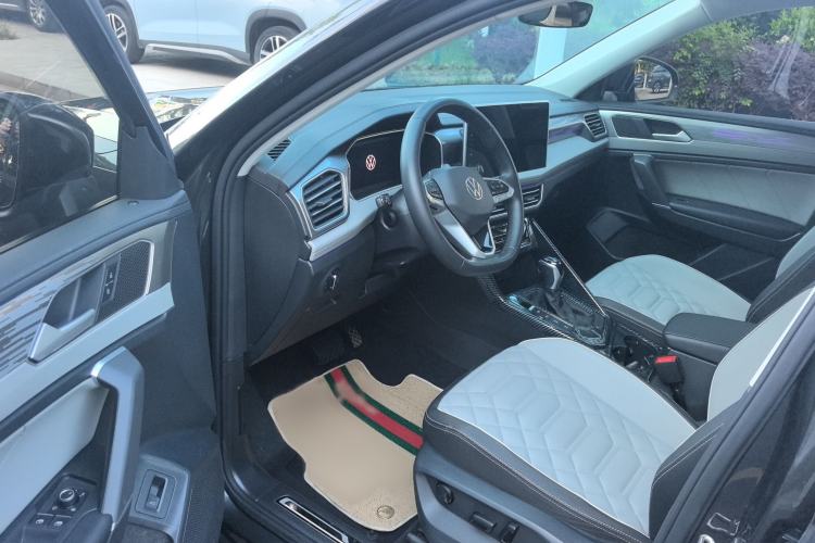 Used Volkswagen Tayron 2023 330TSI Two-Wheel-Drive R-Line High-Energy Version Interior 2