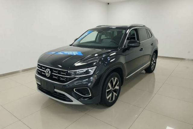 Ojetý Volkswagen Tayron 2023 330TSI Two-Wheel-Drive Luxury Plus Advanced Version