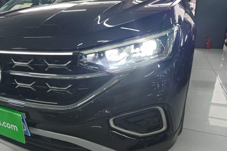Used Volkswagen Tayron 2023 330TSI Two-Wheel-Drive Luxury Plus Advanced Version Left Front Headlight