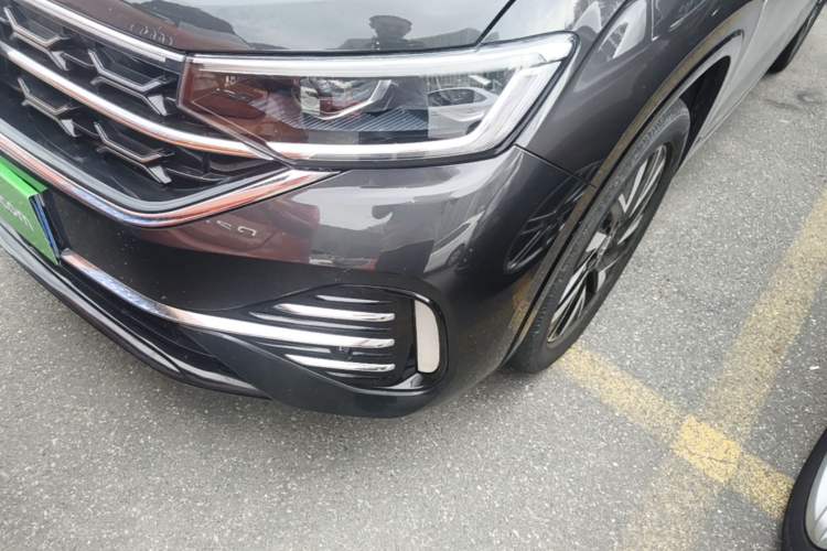Used Volkswagen Tayron 2023 330TSI Two-Wheel-Drive R-Line High-Energy Version Left Front Headlight