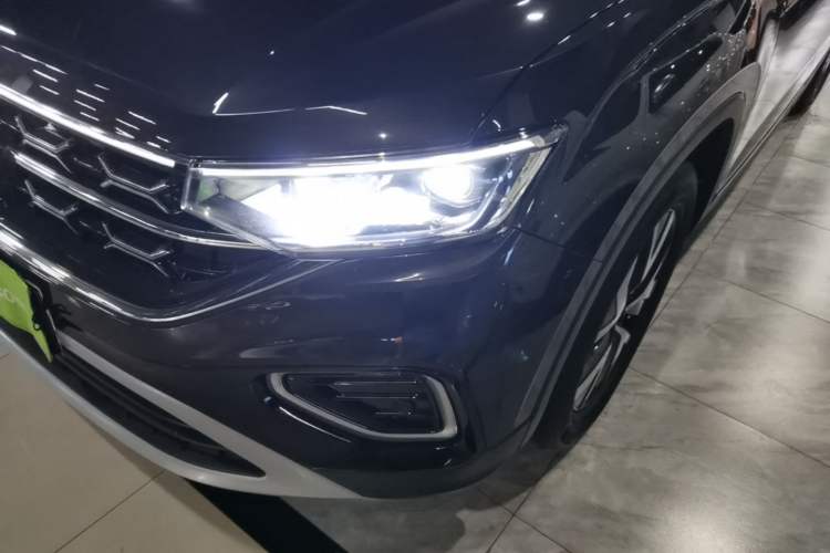 Used Volkswagen Tayron 2023 330TSI Two-Wheel-Drive Luxury Plus Advanced Version Left Front Headlight