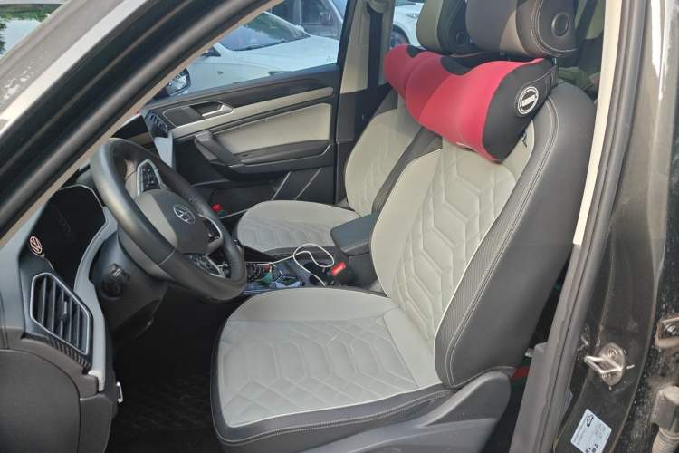 Used Volkswagen Tayron 2023 330TSI Two-Wheel-Drive Luxury Plus Advanced Version Left Front Seat