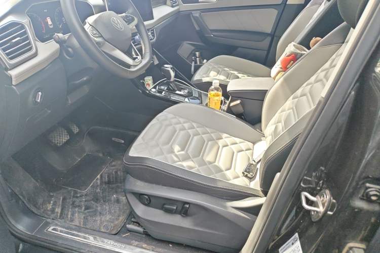 Used Volkswagen Tayron 2023 330TSI Two-Wheel-Drive R-Line High-Energy Version Left Front Seat