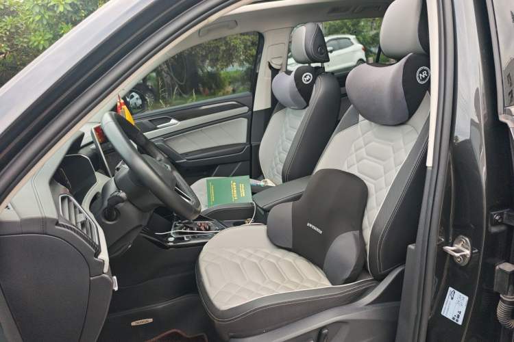 Used Volkswagen Tayron 2023 330TSI Two-Wheel-Drive Luxury Plus Advanced Version Left Front Seat
