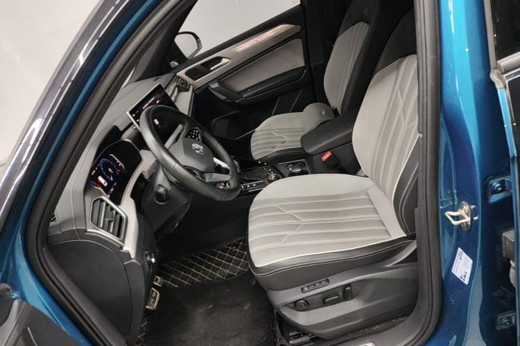 Used Volkswagen Tayron 2023 380TSI Four-Wheel Drive R-Line Pro Smart Edition Left Front Seat