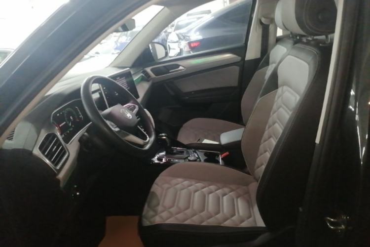 Used Volkswagen Tayron 2023 Revised Version 380TSI All-Wheel Drive R-Line High-Energy Edition Left Front Seat
