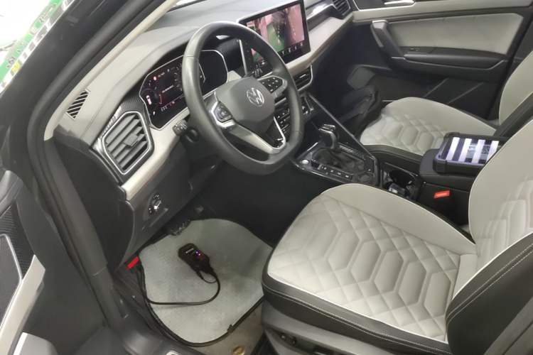 Used Volkswagen Tayron 2023 330TSI Two-Wheel-Drive Luxury Plus Advanced Version Left Front Seat