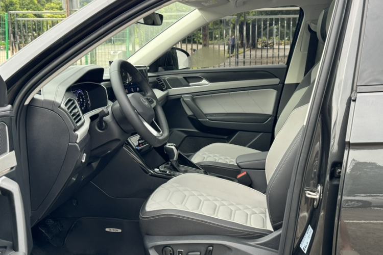 Used Volkswagen Tayron 2023 330TSI Two-Wheel-Drive Luxury Plus Advanced Version Left Front Seat