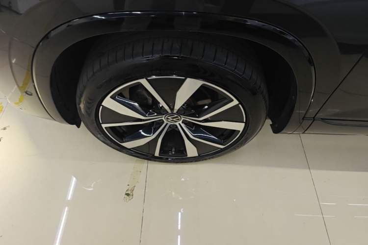 Used Volkswagen Tayron 2023 380TSI Four-Wheel Drive R-Line Pro Smart Edition Left Front Wheel Hub