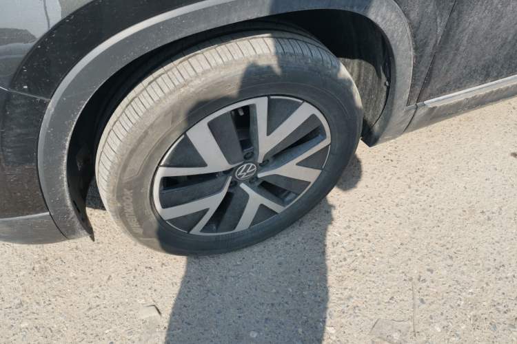 Used Volkswagen Tayron 2023 300TSI Two-Wheel-Drive Luxury Plus Advanced Edition Left Front Wheel Hub