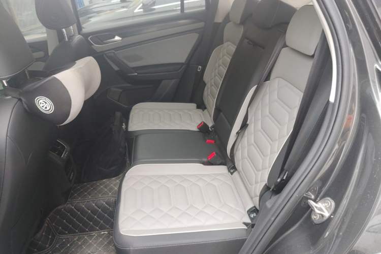 Used Volkswagen Tayron 2023 330TSI Two-Wheel-Drive Luxury Plus Advanced Version Left Rear Seat