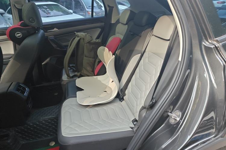 Used Volkswagen Tayron 2023 330TSI Two-Wheel-Drive Luxury Plus Advanced Version Left Rear Seat