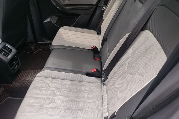 Used Volkswagen Tayron 2023 Revised Version 380TSI All-Wheel Drive R-Line Pro Smart Edition Left Rear Seat