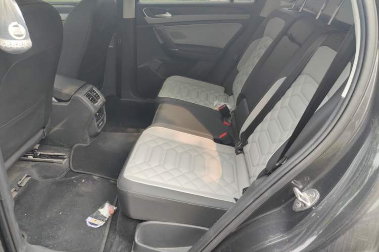 Used Volkswagen Tayron 2023 280TSI Two-Wheel-Drive Luxury Plus Advanced Version Left Rear Seat