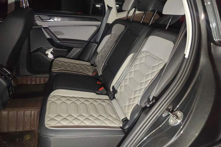 Used Volkswagen Tayron 2023 330TSI Two-Wheel-Drive Luxury Plus Advanced Version Left Rear Seat