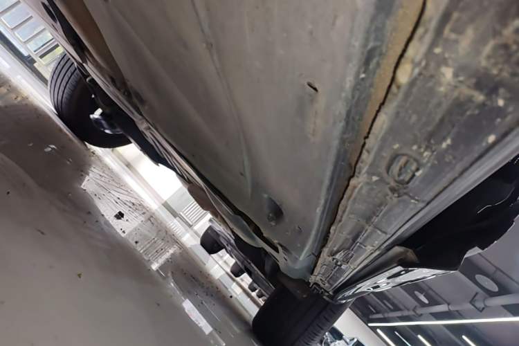 Used Volkswagen Tayron 2023 330TSI Two-Wheel-Drive R-Line High-Energy Version Left Side Sill