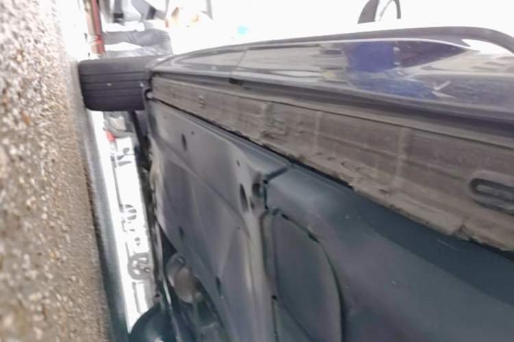 Used Volkswagen Tayron 2023 330TSI Two-Wheel-Drive R-Line High-Energy Version Left Side Sill