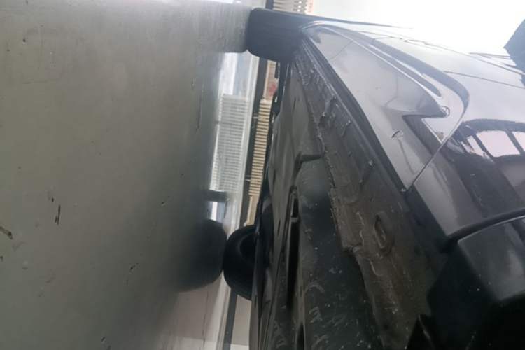 Used Volkswagen Tayron 2023 330TSI Two-Wheel-Drive R-Line High-Energy Version Left Side Sill