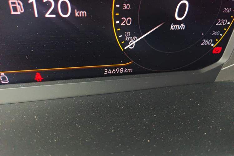 Used Volkswagen Tayron 2023 330TSI Two-Wheel-Drive Luxury Plus Advanced Version Odometer Close Up