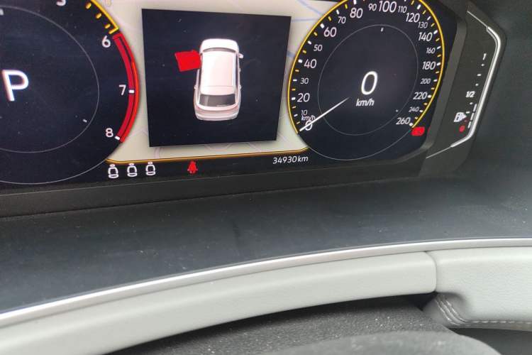 Used Volkswagen Tayron 2023 330TSI Two-Wheel-Drive Luxury Plus Advanced Version Odometer Close Up