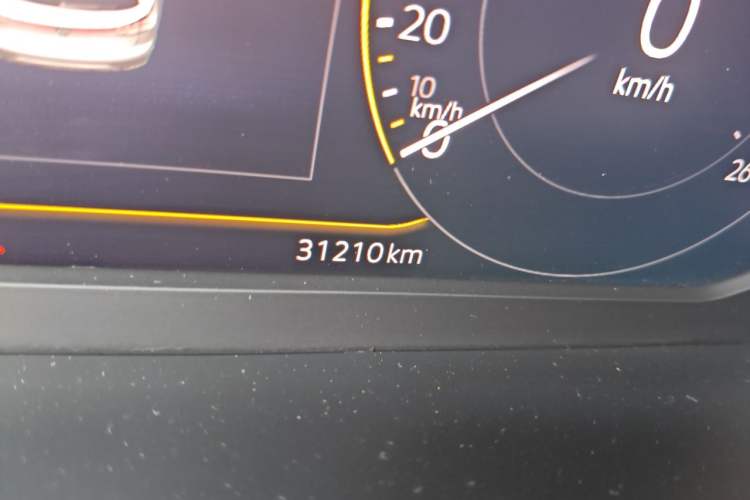 Used Volkswagen Tayron 2023 330TSI Two-Wheel-Drive Luxury Plus Advanced Version Odometer Close Up