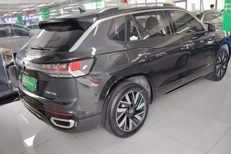 Used Volkswagen Tayron 2023 330TSI Two-Wheel-Drive R-Line High-Energy Version Rear Right 45 Deg