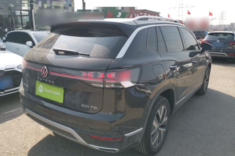 Used Volkswagen Tayron 2023 300TSI Two-Wheel-Drive Luxury Plus Advanced Edition Rear Right 45 Deg