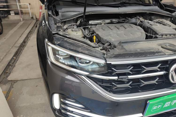 Used Volkswagen Tayron 2023 330TSI Two-Wheel-Drive R-Line High-Energy Version Right Front Headlight