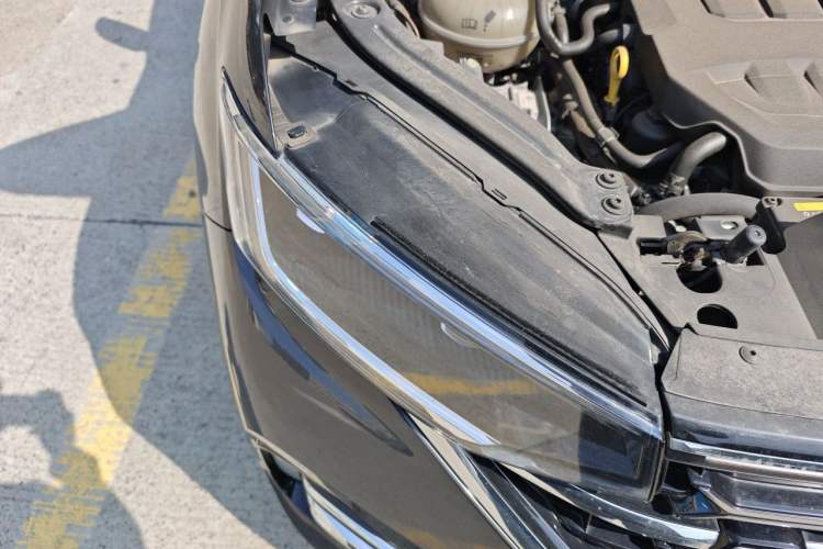 Used Volkswagen Tayron 2023 Revised Version 380TSI All-Wheel Drive R-Line High-Energy Edition Right Front Headlight