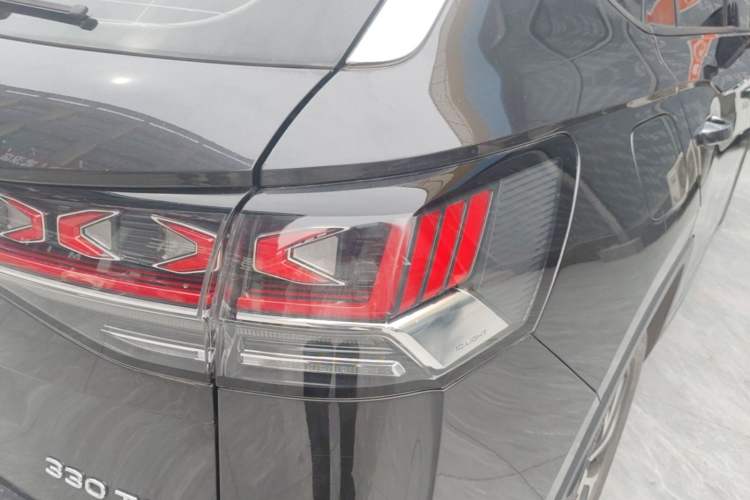 Used Volkswagen Tayron 2023 330TSI Two-Wheel-Drive Luxury Plus Advanced Version Right Rear Taillight