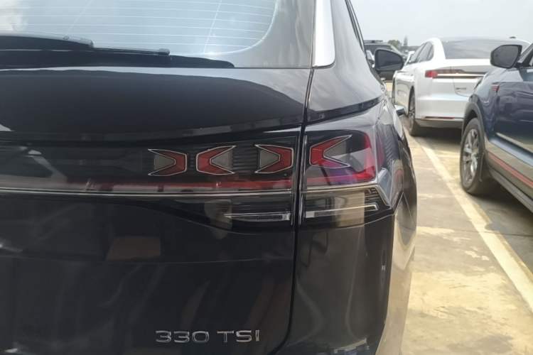 Used Volkswagen Tayron 2023 330TSI Two-Wheel-Drive Luxury Plus Advanced Version Right Rear Taillight