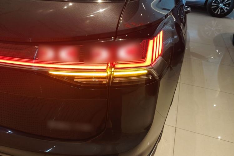 Used Volkswagen Tayron 2023 330TSI Two-Wheel-Drive Luxury Plus Advanced Version Right Rear Taillight