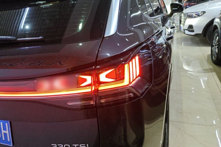 Used Volkswagen Tayron 2023 330TSI Two-Wheel-Drive R-Line High-Energy Version Right Rear Taillight