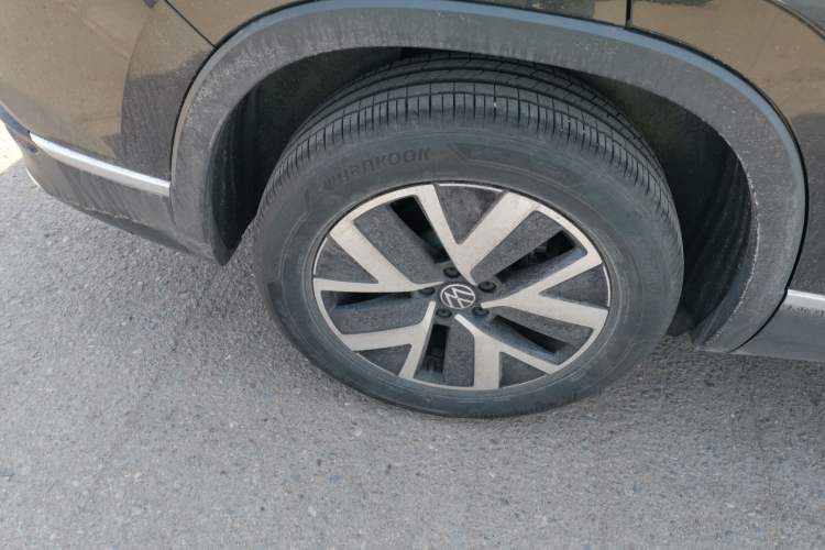 Used Volkswagen Tayron 2023 300TSI Two-Wheel-Drive Luxury Plus Advanced Edition Right Rear Wheel Hub