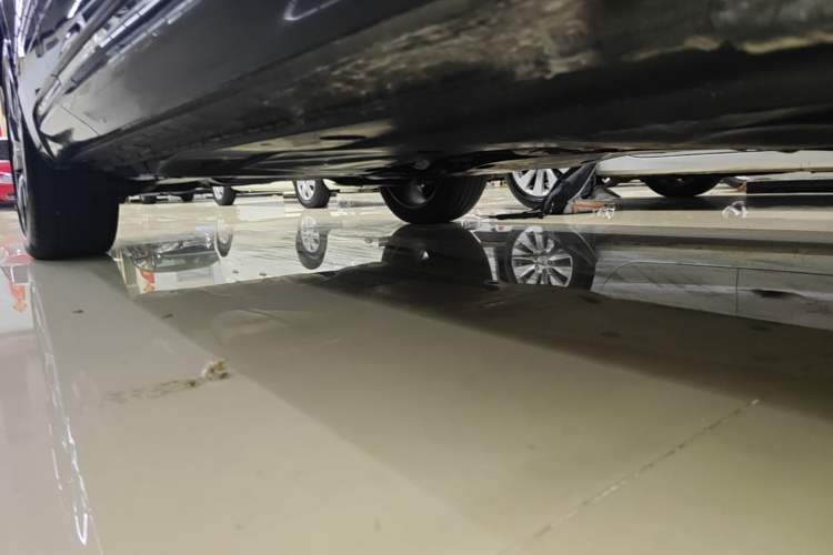 Used Volkswagen Tayron 2023 380TSI Four-Wheel Drive R-Line Pro Smart Edition Right Side Sill