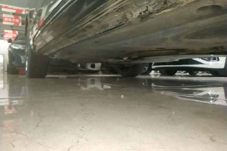 Used Volkswagen Tayron 2023 Revised Version 380TSI All-Wheel Drive R-Line Pro Smart Edition Right Side Sill