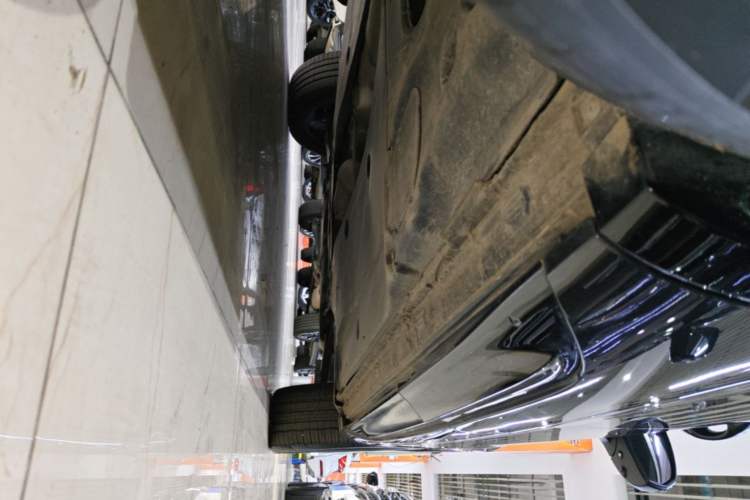 Used Volkswagen Tayron 2023 330TSI Two-Wheel-Drive R-Line High-Energy Version Right Side Sill