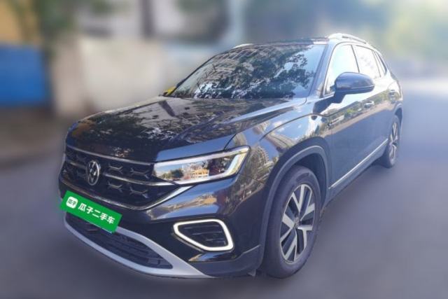 Ojetý Volkswagen Tayron 2023 330TSI Two-Wheel-Drive Luxury Plus Advanced Version