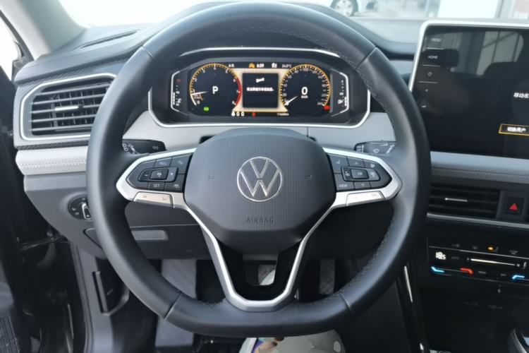 Used Volkswagen Tayron 2023 280TSI Two-Wheel-Drive Luxury Plus Advanced Version Steering Wheel